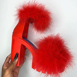 Women fuzzy ankle strap chunky platform heeled sandals