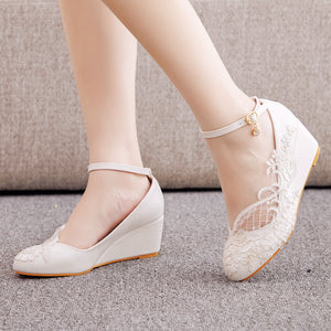 Elegant white lace flower ankle strap wedding shoes bride party dance pumps 5cm