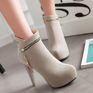 Faux suede chunky heels booties