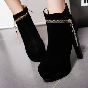 Faux suede chunky heels booties