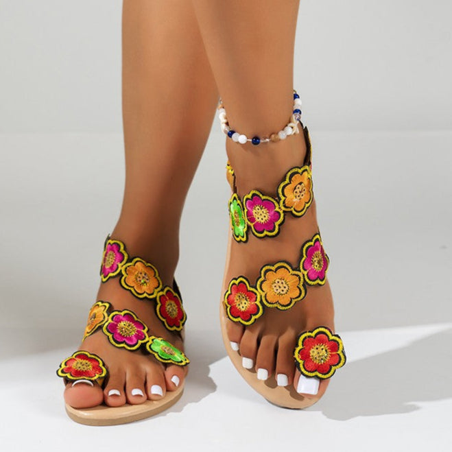 Flower decor strappy toe ring sandals beach sandals
