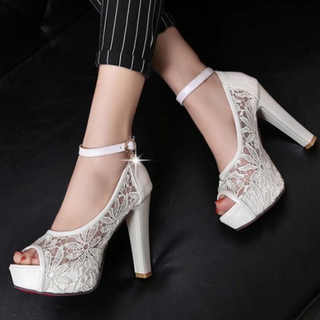 Lace chunky heels bridal shoes with ankle strap