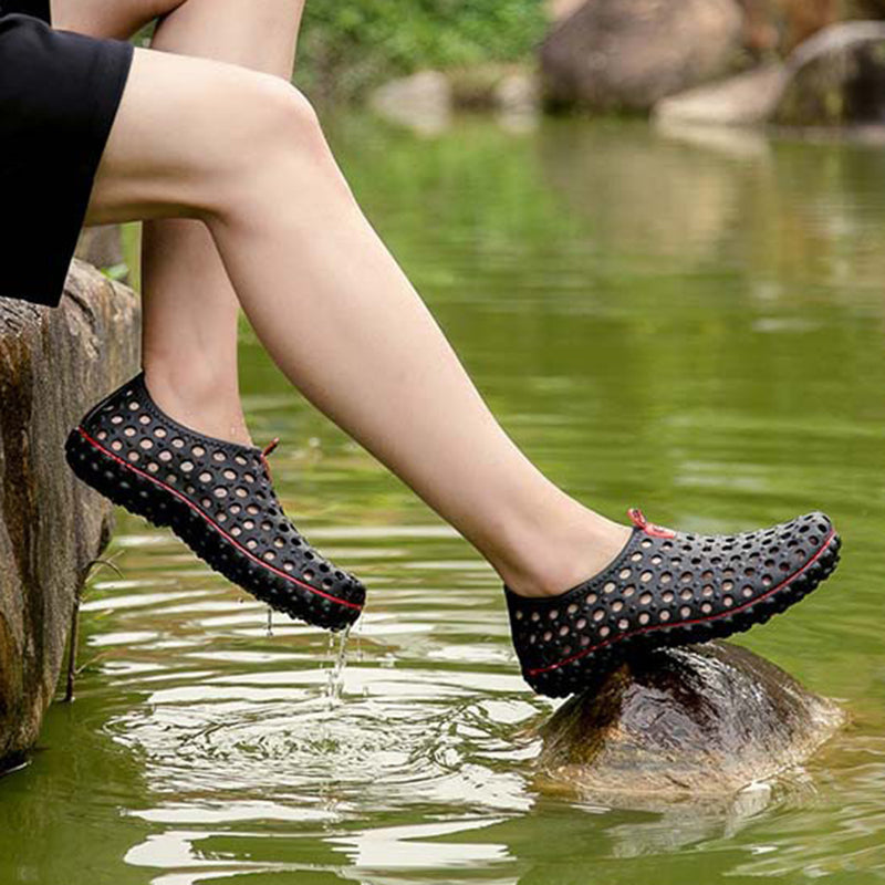 black Men's Summer Hollow Water Shoes Breathable Quick Dry Anti-Slip Beach Sandals