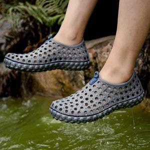 gray Men's Summer Hollow Water Shoes Breathable Quick Dry Anti-Slip Beach Sandals