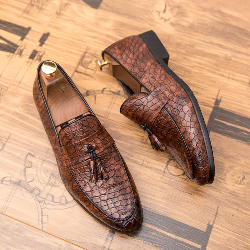 coffee Men's alligator tassels slip-ons