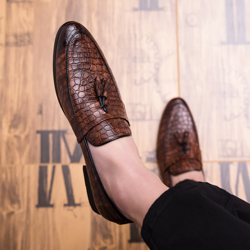 coffee Men's alligator tassels slip-ons