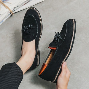black Men's retro slip-on tassles loafers