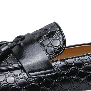 black Men's stone pattern embossed platform loafers