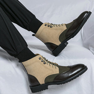 Men's two-tone wingtip brogue boots