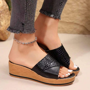 Stone patterned wedge heels slides