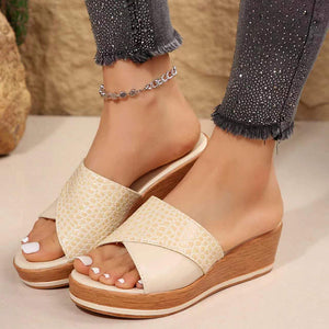 Stone patterned wedge heels slides