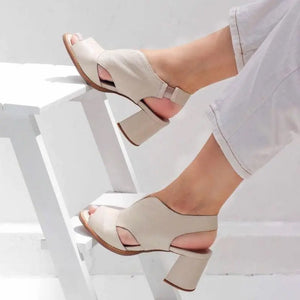 V-cut chunky heels sandals with elastic back strap