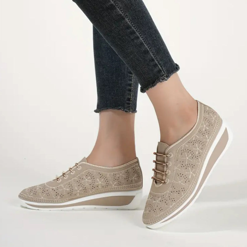 Vintage floral embroidery hollow wedge heels sneakers
