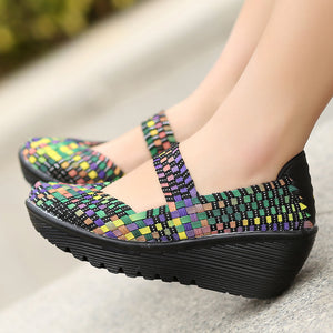 Women roud toe platform slip on wedge sandals