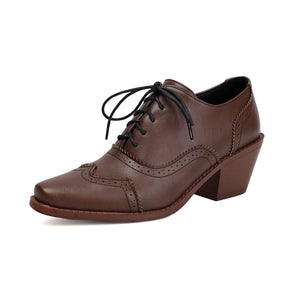brown Retro-Inspired Wingtip Block Heel Oxfords for Women - Vintage Brogue Detailing + Classic Oxfords for Everyday Elegance