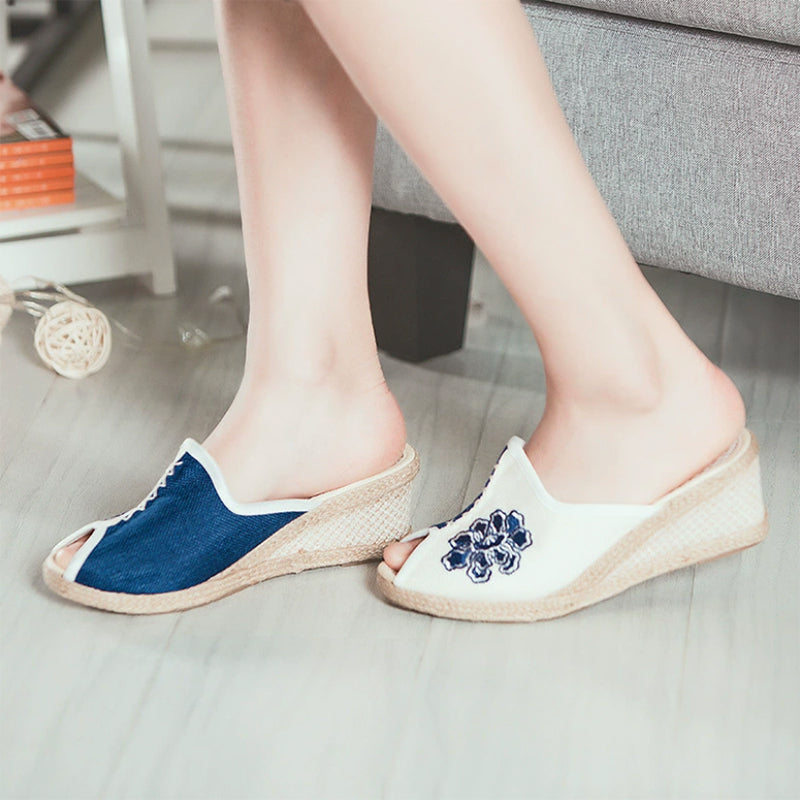 Women's Floral Embroidery Peep Toe Wedge Slides