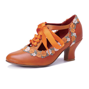 Women's leather floral lace trim Mary Jane pumps