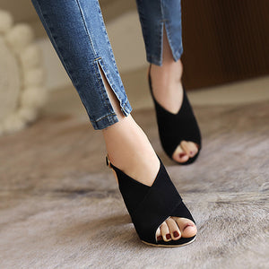 Women's criss cross strap peep toe block heels sandals