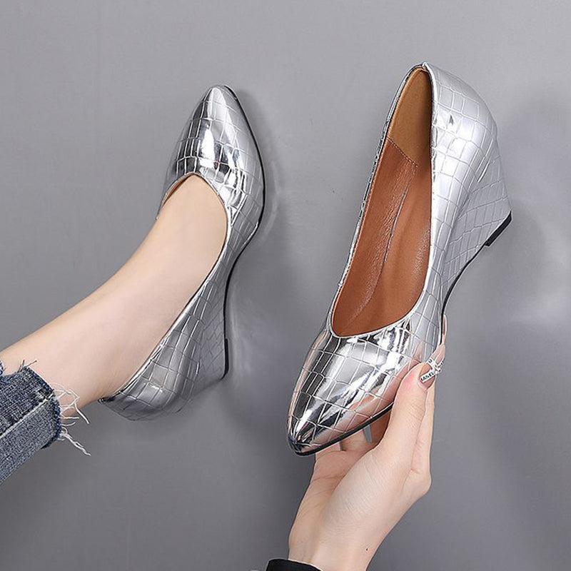 silver Women's elegant alligator pattern wedge pumps