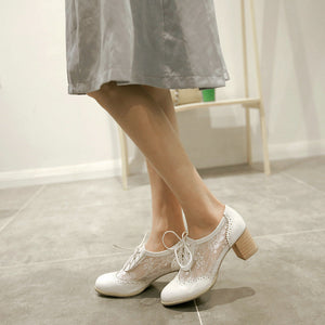 Women's elegant lace mesh lace-up block heels brogue bridal pumps