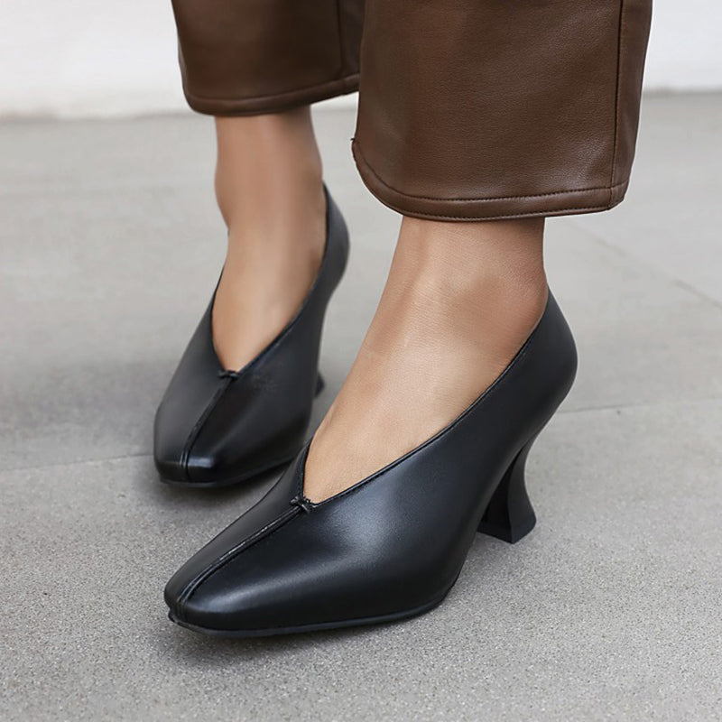 Women's faux leather medium kitten heels dress pumps