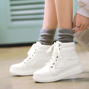 Women's high-cut lace-up platform ankle boots