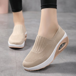 Women's knitted slip on sock sneakers