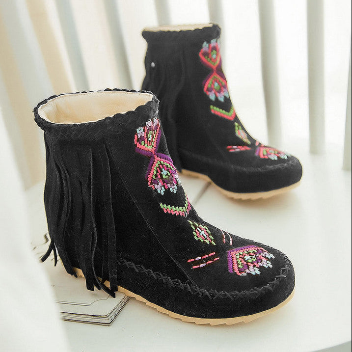 black Women's retro embroidery fringe moccasin boots