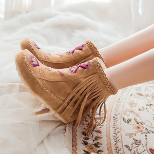 yellow Women's retro embroidery fringe moccasin boots