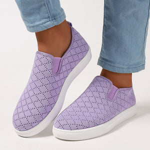 Women's stretch knit platform sneakers