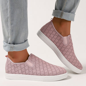Women's stretch knit platform sneakers
