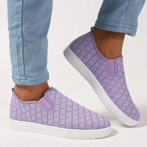 Women's stretch knit platform sneakers