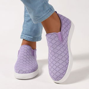Women's stretch knit platform sneakers
