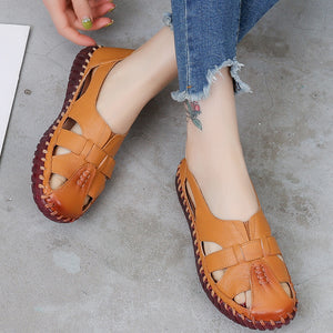 Women's summer lightweight leather hollowed loafers closed toe sandals