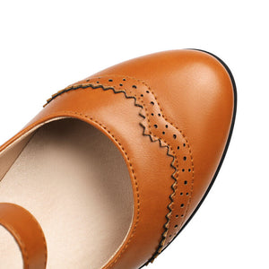 Women's vintage wingtip block heels Mary Jane pumps