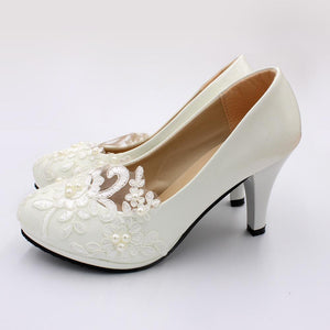 White floral lace kitten heel wedding shoes elegant closed toe bridal pumps