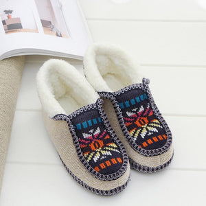 Women's winter furry warm slippers cute closed toe indoor house shoes