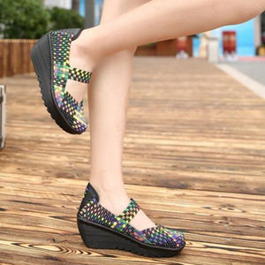 Women roud toe platform slip on wedge sandals