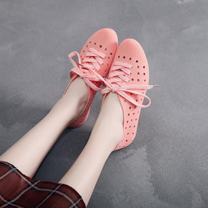 Women round toe summer hollow breathable flat lace up sandals