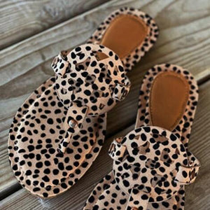 Women's cute leopard print clip toe beach sandals slip on beach sandals