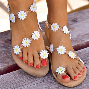 Women white flower strappy flat summer beach wedding sandals