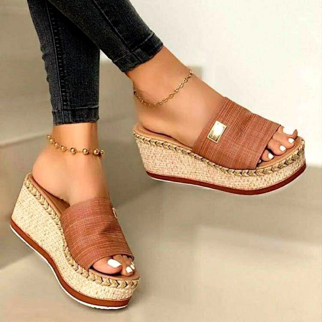 Women slide chunky platform 
summer wedge espadrille sandals