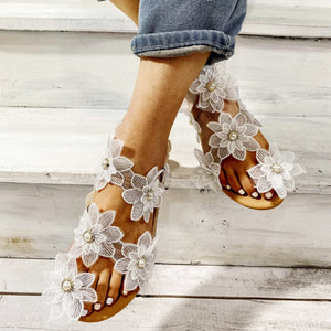 Women white floral ring toe summer sandals