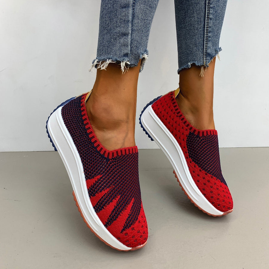 Women's lightweight breathable fly knit sneakers flat slip on comfort walking shoes