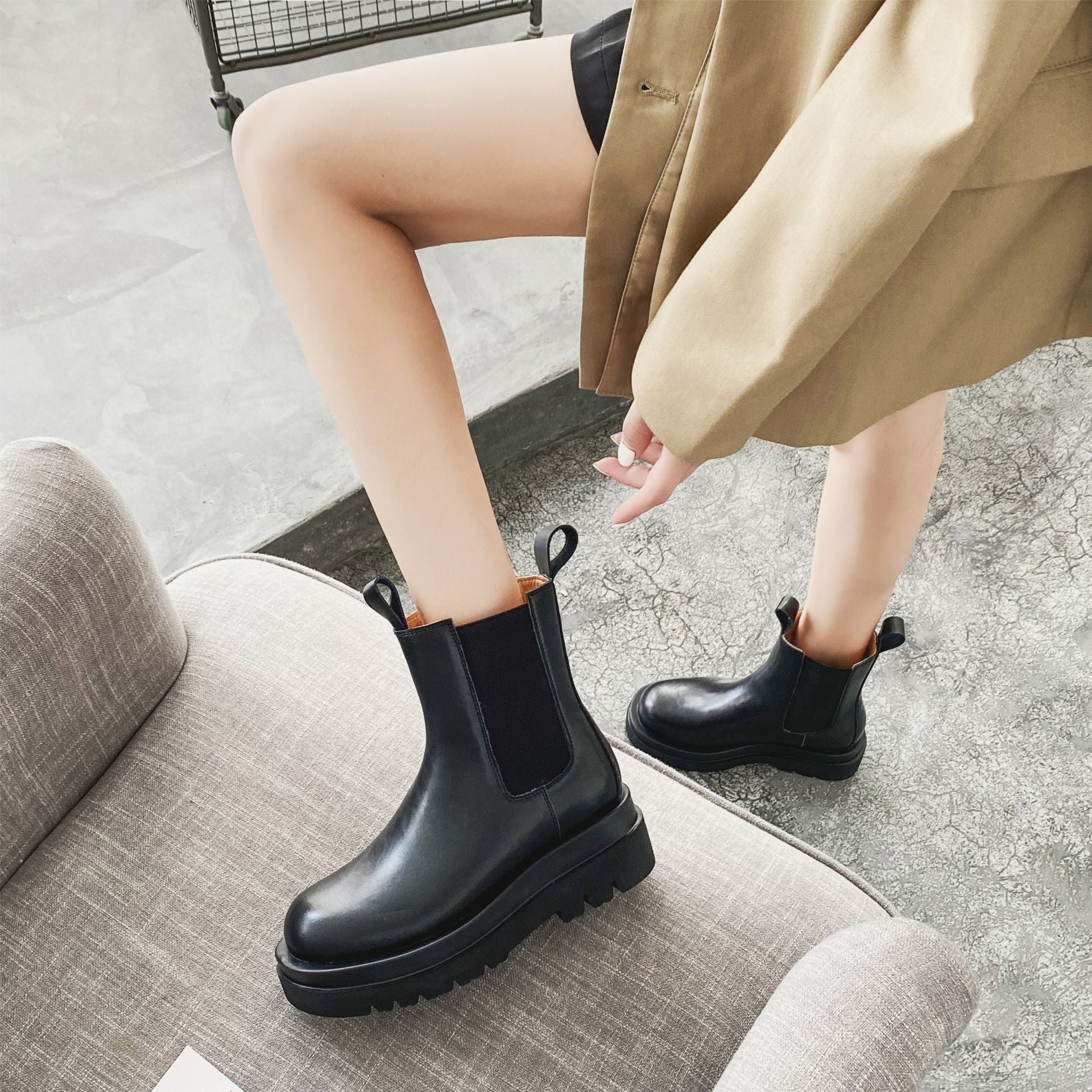 Women England Style Leather Stitching Chunky Platform Black Chelsea Boots