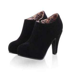 Women short round toe side zipper chunky heel platform boots