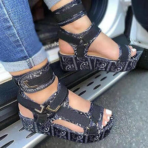 Women peep toe support straps bandana print paltform velcro sandals