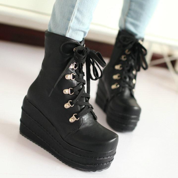 Women lace up chunky platform short ankle boots