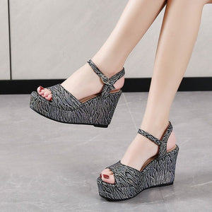 Women peep toe fashion print buckle strap wedge platform sandals