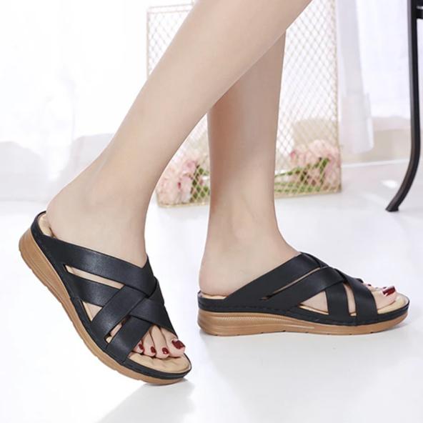 Women summer criss cross strap hollow massage slide wedge sandals